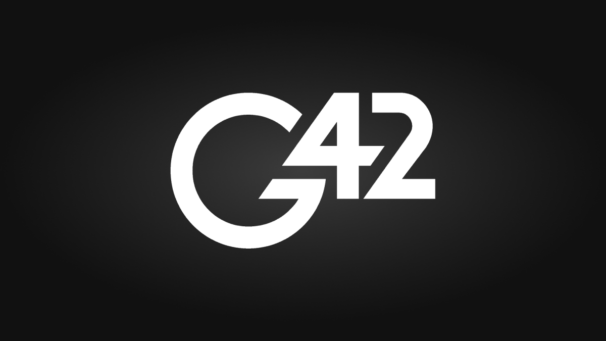 G42 White Logo