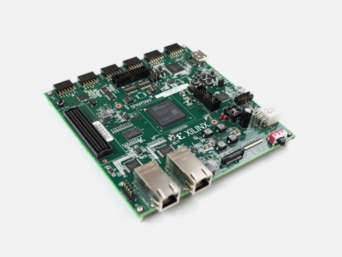 AMD Spartan 7 FPGA 評估套件圖像