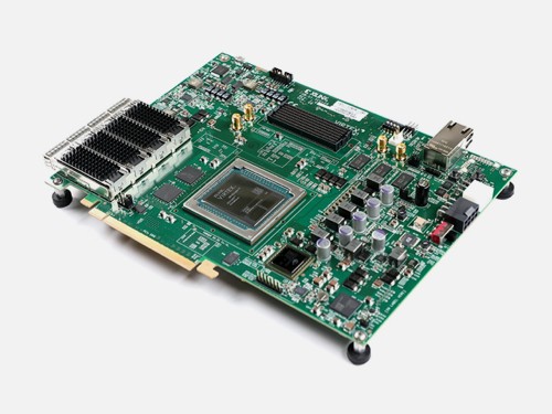 Virtex UltraScale+ HBM FPGA VCU128 評估套件開發板圖