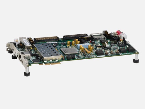Zynq 7000 SoC ZC706 評估套件圖